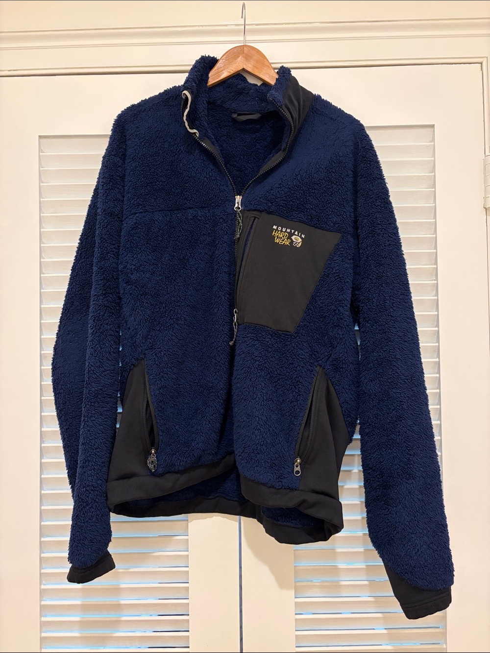 Mountain Hardwear Men’s dark blue navy fleece zip front jacket, size XL